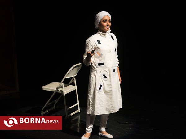 نمایش "  درنگ  "