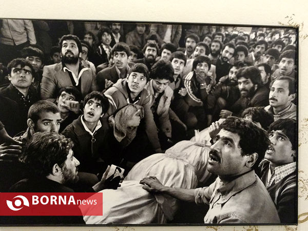 نمایشگاه عکس‌های «میشل ستبون» از پیروزی انقلاب اسلامی در هتل میراژ کیش