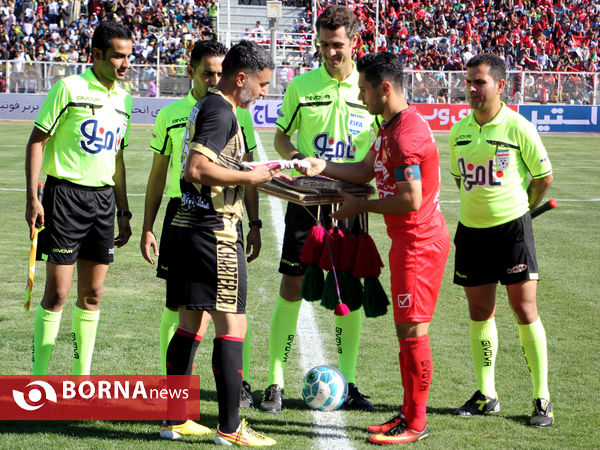 ديدار تيمهای پرسپوليس تهران و قشقايی شيراز در جام حذفی