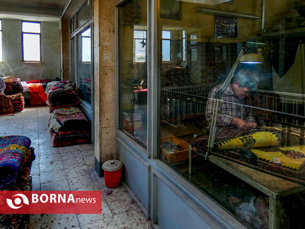 نفس های تنگ بازار فرش مشهد