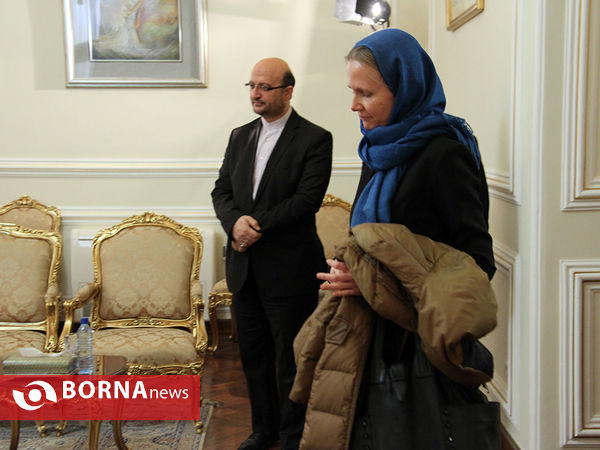 دریافت استوارنامه سفرای اسلوونی و کامبوج