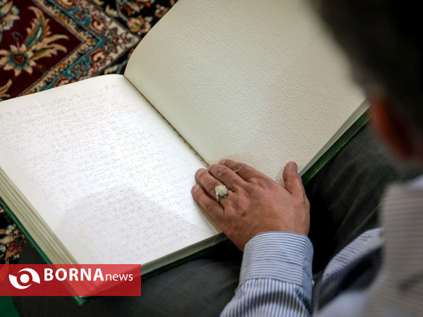 ترتیل خوانی قرآن کریم در حرم مطهر رضوی