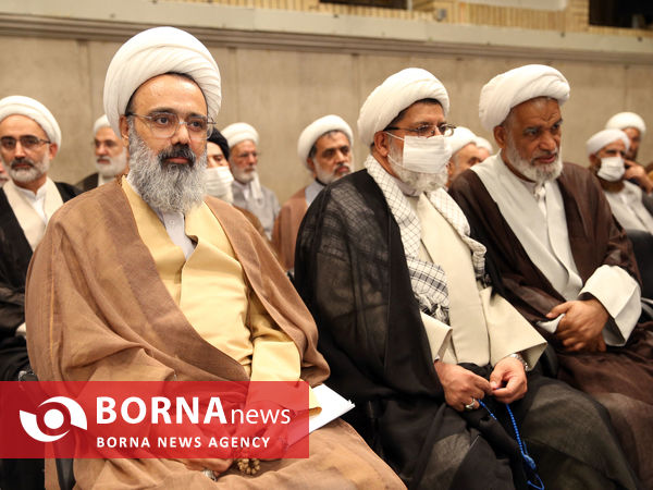 دیدار جمعی از روحانیون، مبلغان و اساتید حوزه‌های علمیه کشور با مقام معظم رهبری