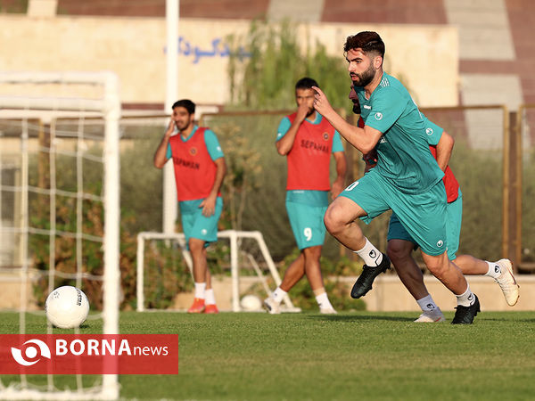 تمرین تیم فوتبال سپاهان