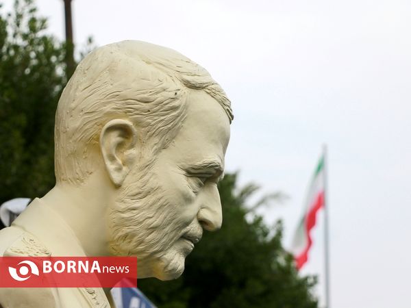 رونمایی از سردیس سردار سلیمانی در آبادان