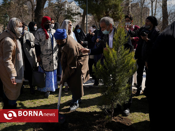 روز  درختکاری با حضور همسران سفرای کشورهای خارجی