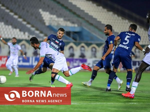 دیدار تیم های فوتبال آلومینیوم - ملوان