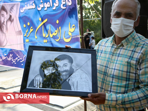 جشن تولد مرحوم علی انصاریان بر سر مزارش