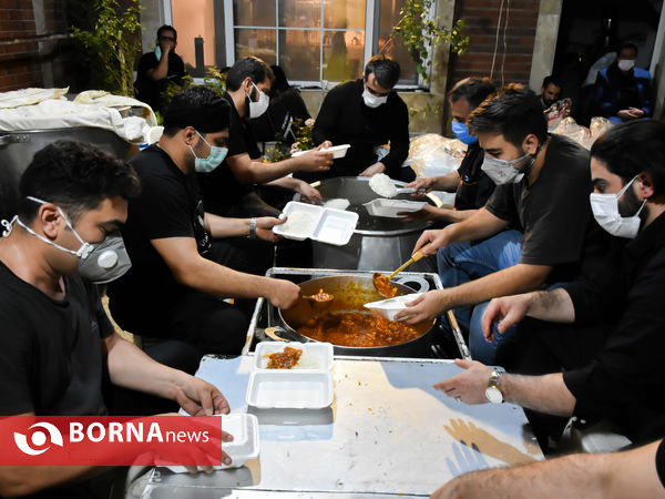 سفره‌دار مجلس حسین(ع)