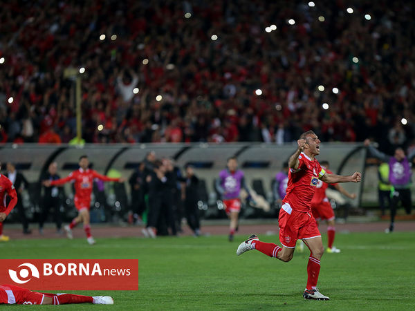 دیدار تیم های فوتبال پرسپولیس - السد