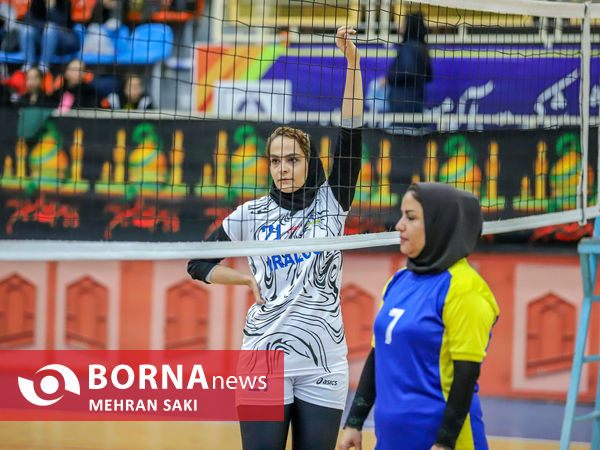 مسابقات والیبال کارگری بانوان