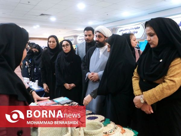 نمایشگاه عرضه توانمندی‌های توانخواهان و مددجویان اروند