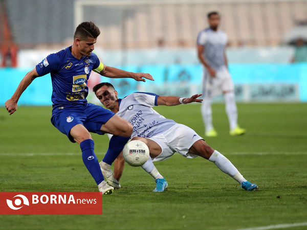 دیدار تیم های استقلال تهران - گل گهر سیرجان