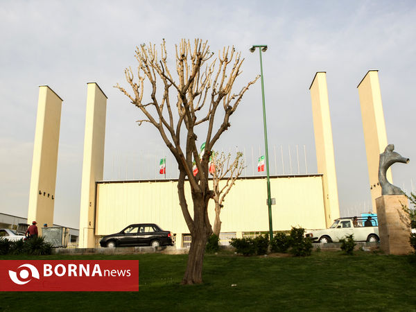 یک روز قبل از دربی