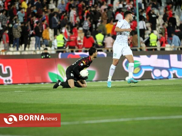 دیدار تیم های فوتبال پرسپولیس - آلومینیوم