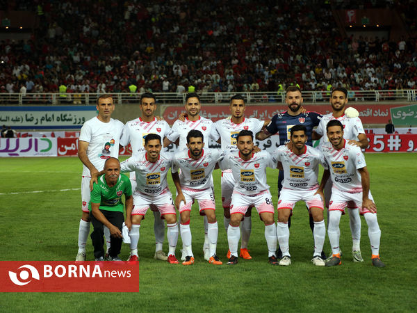 بازی تیم های پدیده مشهد و پرسپولیس تهران