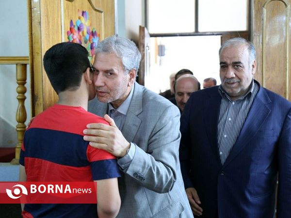 گزارش تصویری سفر دکتر علی ربیعی وزیر تعاون کار ورفاه اجتماعی وهمچنین دکتر سید تقی نوربخش مدیر عامل سازمان تامین اجتماعی کشور به لرستان