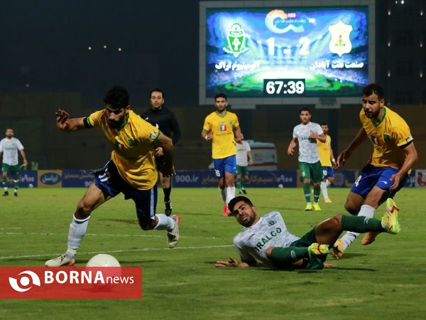 دیدار تیم های فوتبال صنعت نفت - آلومینیوم