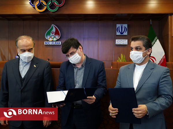 تجلیل از فعالان حوزه ورزش بانوان