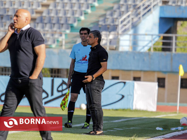 در حاشیه دیدار تیم های فوتبال آلومینیوم - تراکتور سازی