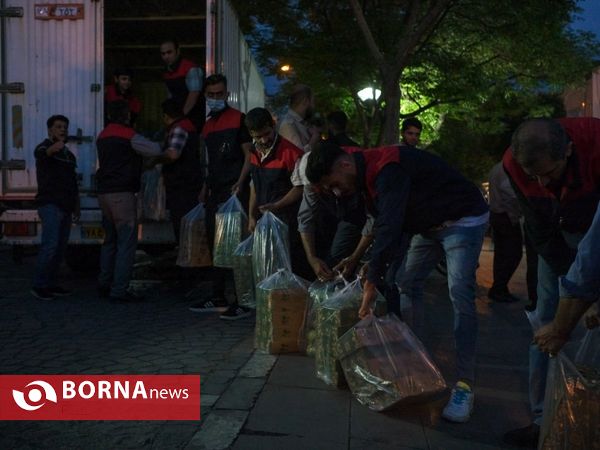 طولانی ترین سفره افطار بازار تهران