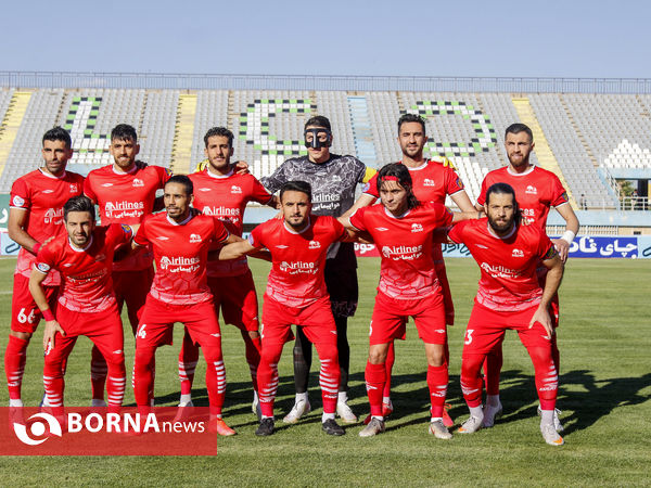 دیدار تیم های فوتبال آلومینیوم اراک-تراکتور سازی تبریز