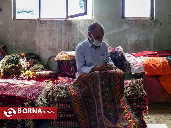 نفس های تنگ بازار فرش مشهد