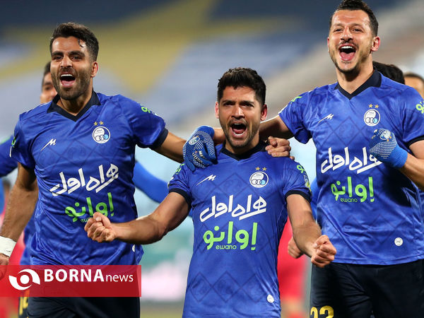 دیدار تیم های فوتبال استقلال - فولاد