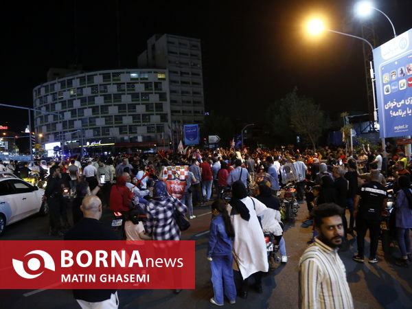 شادی مردم پس قهرمانی تیم پرسپولیس در لیگ برتر