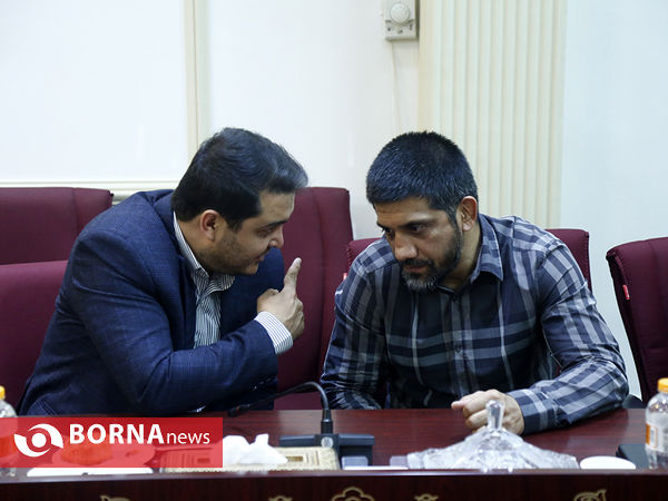 نشست وزیر ورزش و جوانان با جمعی از نمایندگان مجلس