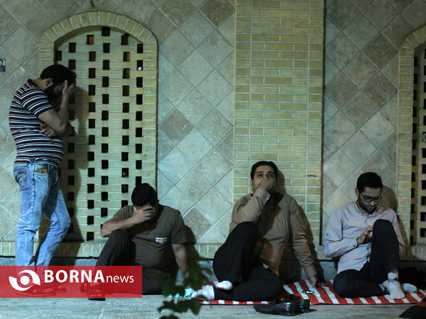 مراسم دعای کمیل در مسجد ارگ تهران