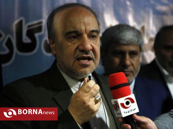 در حاشیه بازدید نمایندگان مجلس از مجموعه ورزشی آزادی