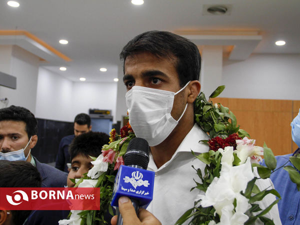 استقبال مردم از قهرمانان فرنگی کار شیرازی