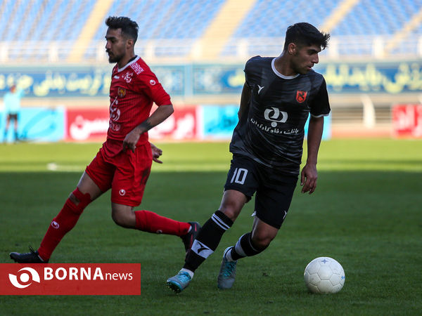 دیدار تیم های شهرخودرو مشهد و مس رفسنجان