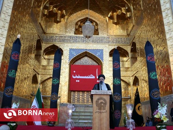 آيين تعويض پرچم گنبد منور رضوی