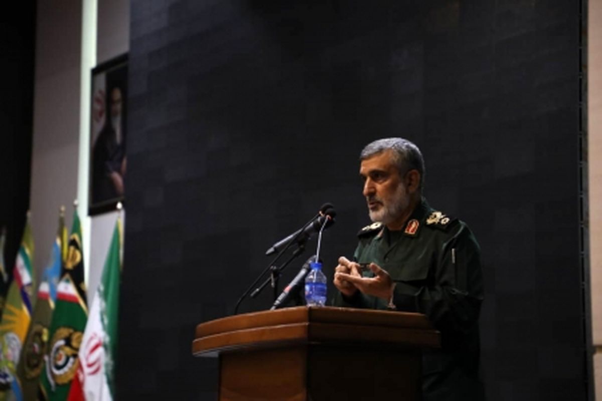سردار حاجی زاده: بسیاری از کشورها دنباله رو ایران در حوزه پهپاد هستند