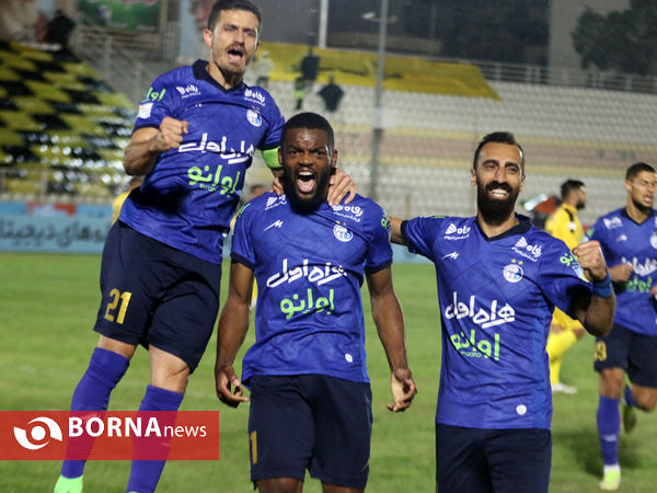 فجرسپاسی شیراز - استقلال تهران