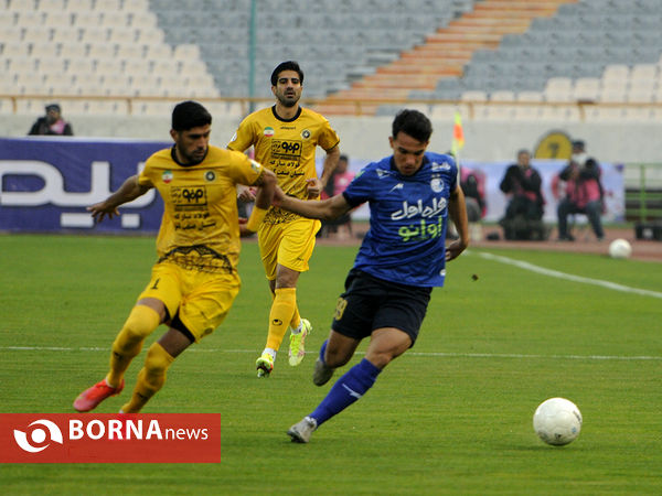 دیدار تیم های های فوتبال استقلال - سپاهان