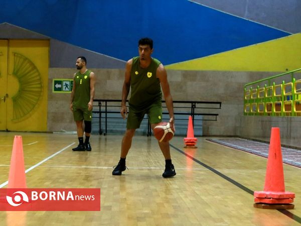 تمرینات تیم بسکتبال پالایش نفت آبادان