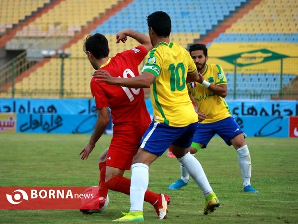 دیدار تیم های فوتبال صنعت نفت - فولاد