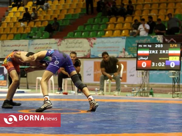 برگزاری مسابقات کشتی آزاد نونهالان کشور در الیگودرز