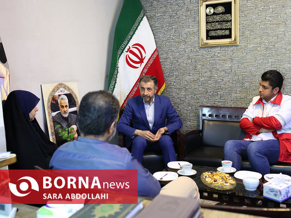 حضور رییس مجتمع دارویی درمانی هلال احمر