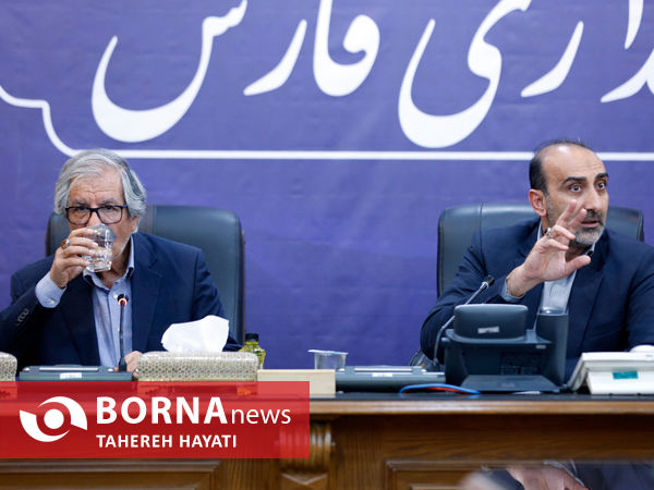 نشست هم اندیشی اصحاب رسانه با معاون سیاسی استانداری فارس