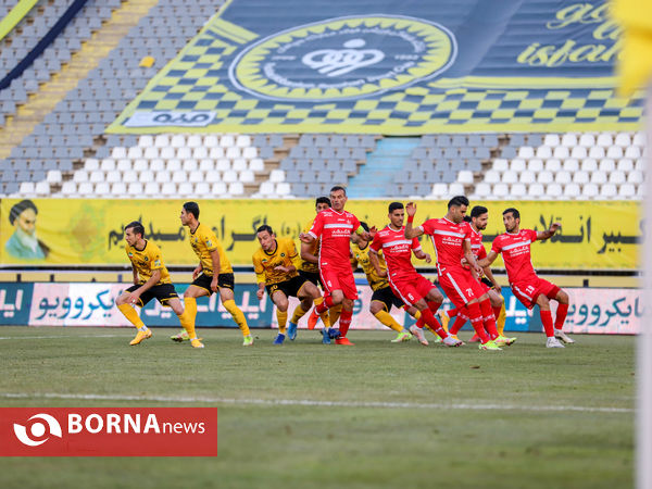 دیدار تیم های فوتبال سپاهان- پرسپولیس