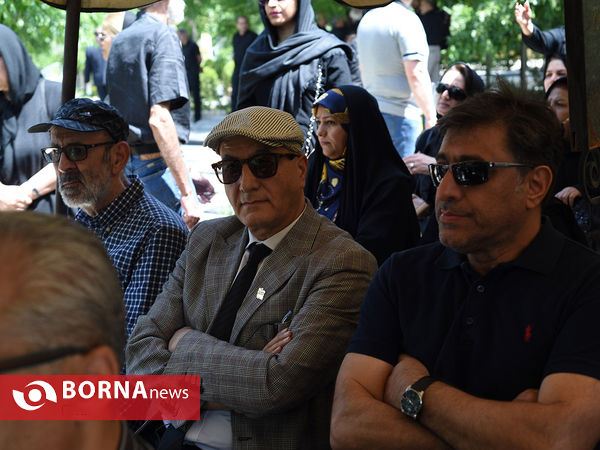 تشییع پیکر تورج لارودی