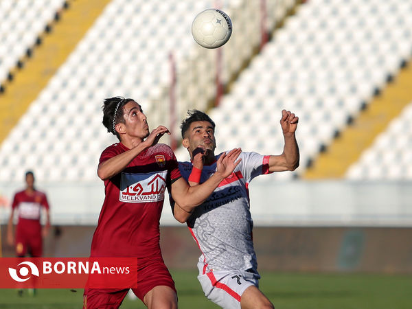 دیدار تیم های پدیده و پرسپولیس