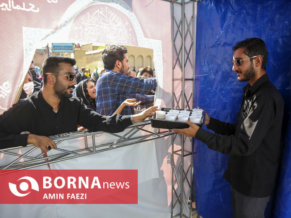 پیاده روی جاماندگان اربعین حسینی در شیراز