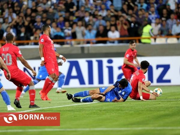 دیدار تیم های فوتبال استقلال ایران- الدوحیل قطر