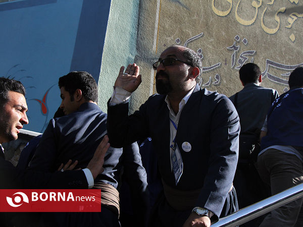 حاشیه هایی پر رنگ تر از کنگره مشاهیر
