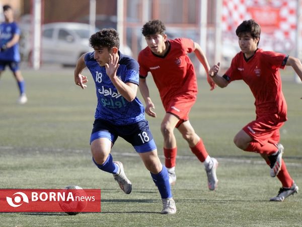 دیدار تیم‌های فوتبال نوجوانان پرسپولیس 2-  نوجوانان استقلال 0